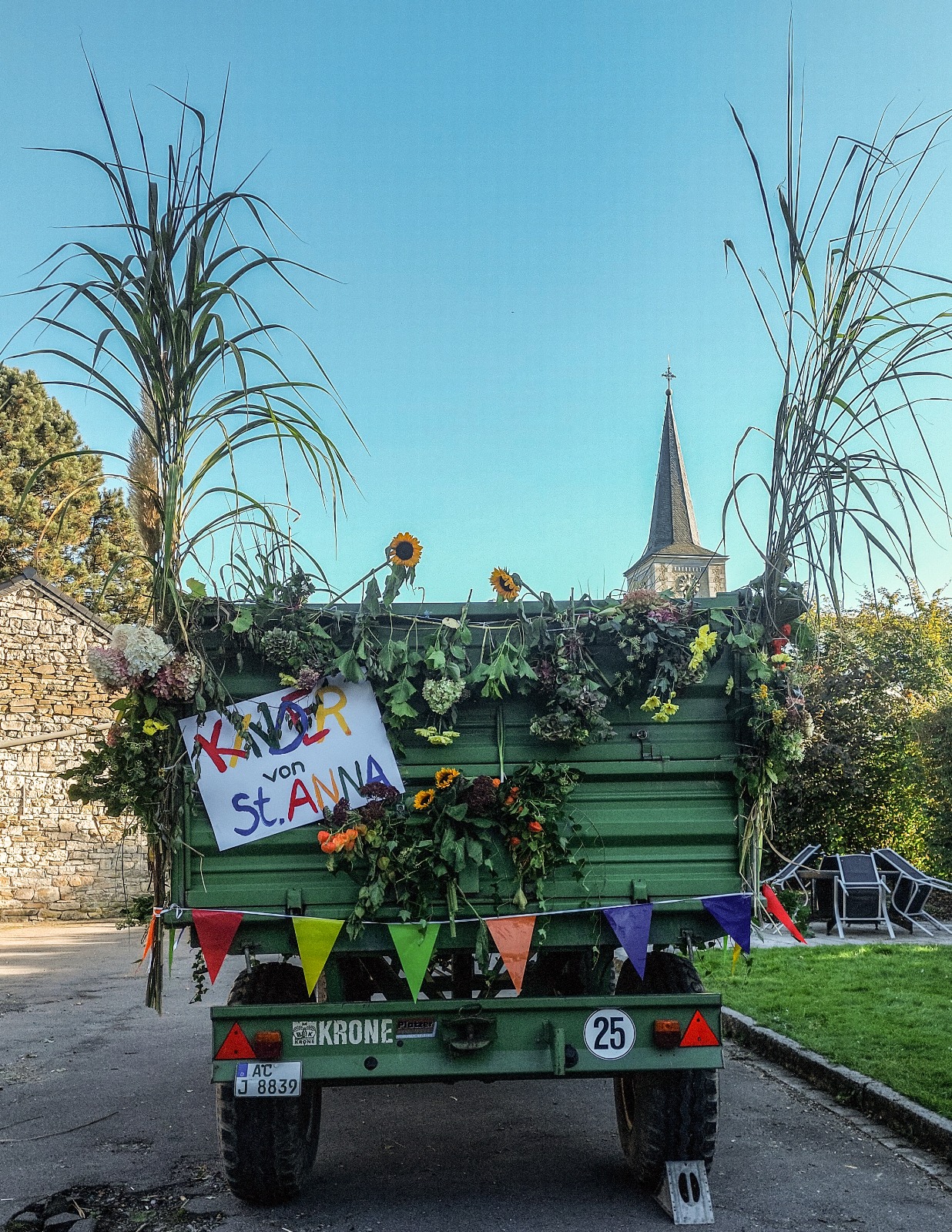 WAL_Ernte Dank_Wagen (c) privat